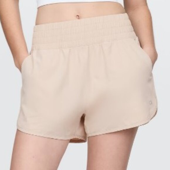 GapFit Beige High-Rise Running Shorts – SZ M – NWT - Picture 1 of 11
